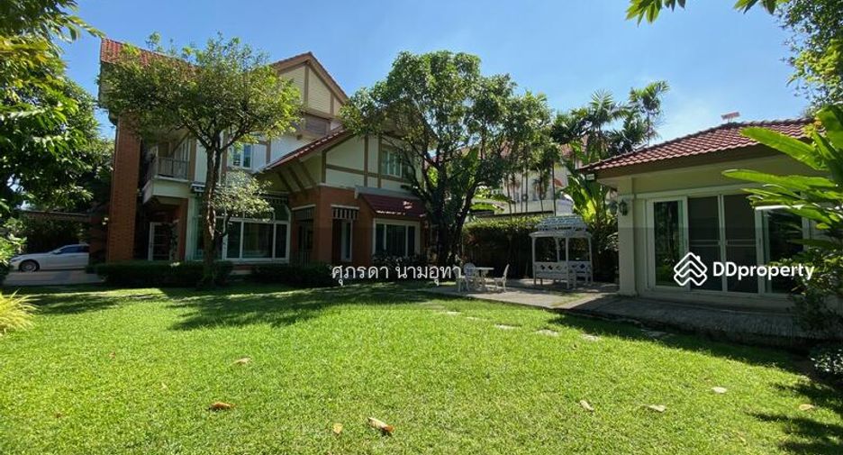 À vendre 5 chambres maison à Lat Phrao, Bangkok