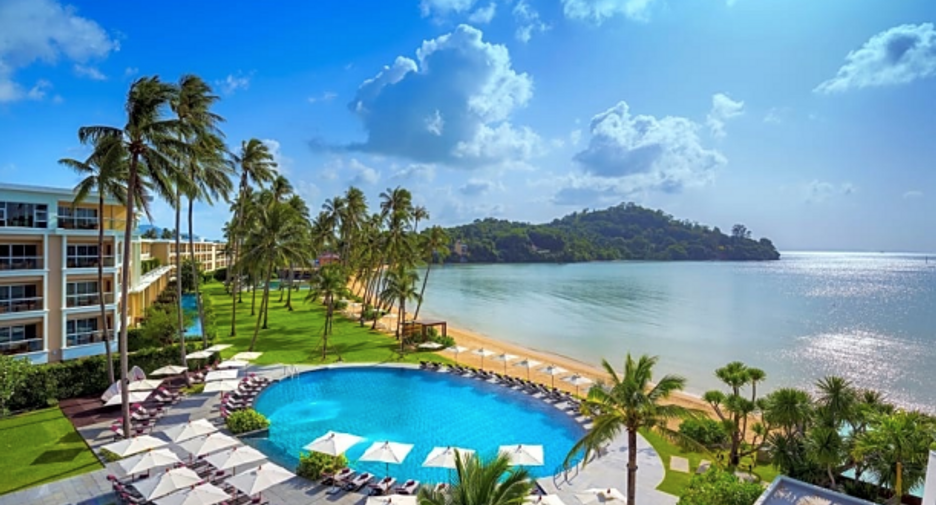 For sale 226 bed hotel in Mueang Phuket, Phuket