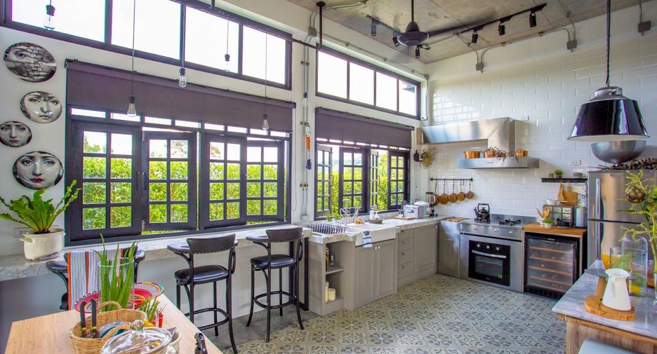 For sale 4 bedrooms apartment in Thalang, Phuket