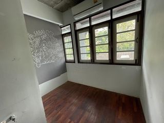 Reihenhaus zur Miete mit Studio in Pathum Wan, Bangkok