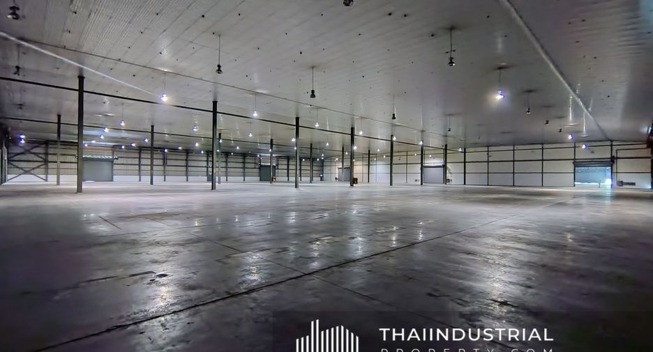 For rent warehouse in Ban Bueng, Chonburi