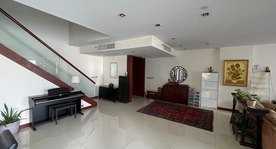 ขาย 3 ห้องนอน คอนโด ใน คลองเตย, กรุงเทพฯ