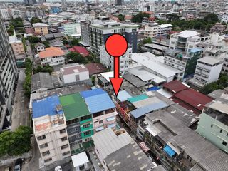For sale 4 bed retail Space in Khlong San, Bangkok