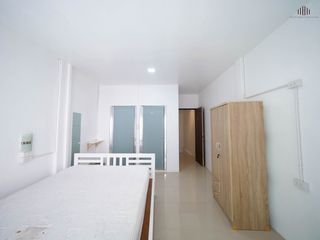 For sale 4 bed retail Space in Khlong San, Bangkok