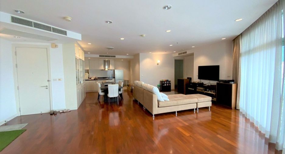 For rent 3 bedrooms serviced apartment in Bang Kho Laem, Bangkok