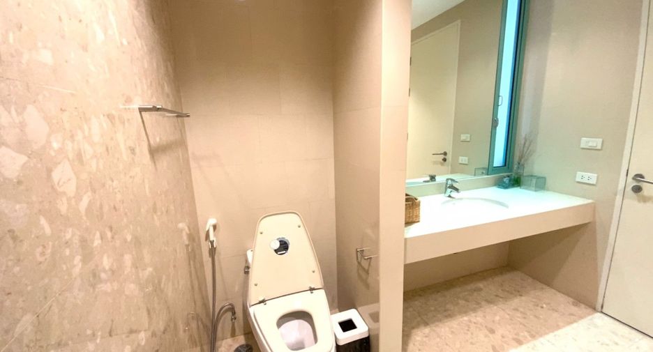 For rent 3 bedrooms serviced apartment in Bang Kho Laem, Bangkok