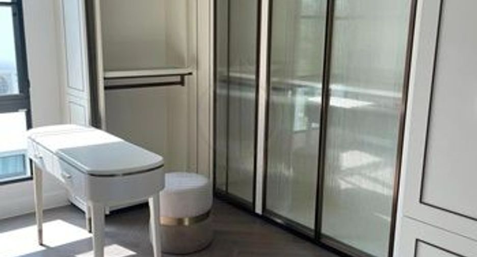 Haus zum Kauf mit 5 Zimmer in Saphan Sung, Bangkok