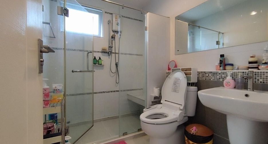 À vendre 3 chambres maison à Bang Sao Thong, Samut Prakan
