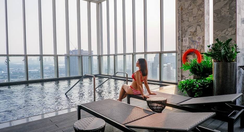 For rent 3 bedrooms condo in Khlong Toei, Bangkok