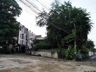 À vendre local commercial à Pak Kret, Nonthaburi