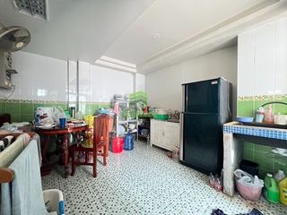 À vendre 2 chambres maison de ville à Sam Phran, Nakhon Pathom