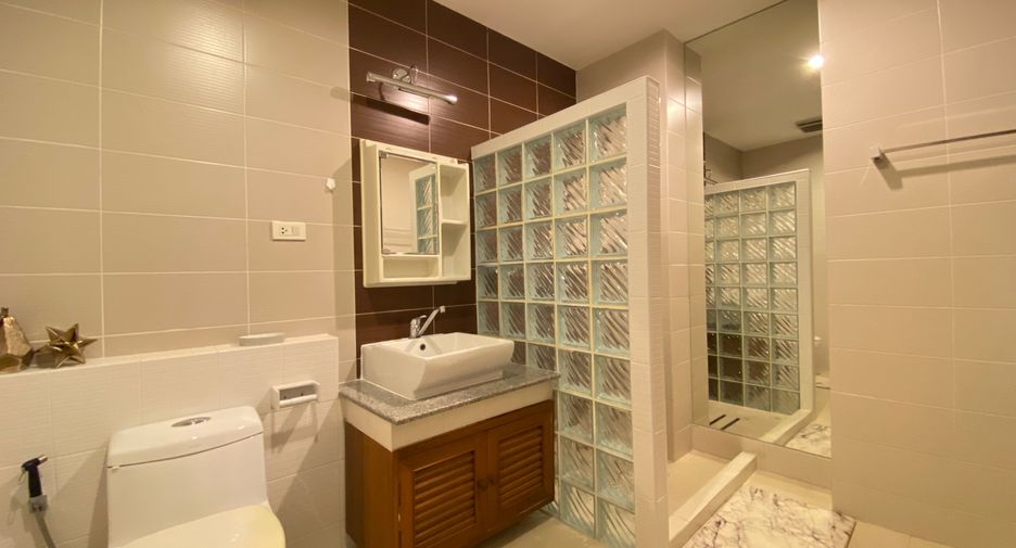 For sale 2 bedrooms condo in Mueang Chiang Mai, Chiang Mai