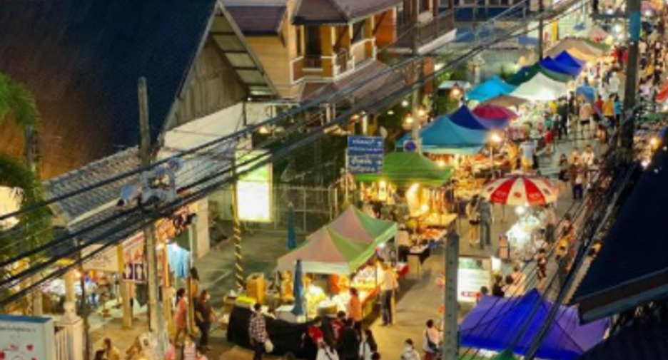 Продажа 12 спальни отель в Mueang Chiang Mai, Чианг Маи