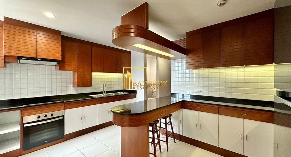 ให้เช่า 3 ห้องนอน คอนโด ใน วัฒนา, กรุงเทพฯ