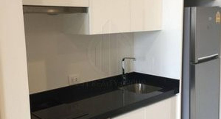À vendre 1 chambre condo à Pathum Wan, Bangkok