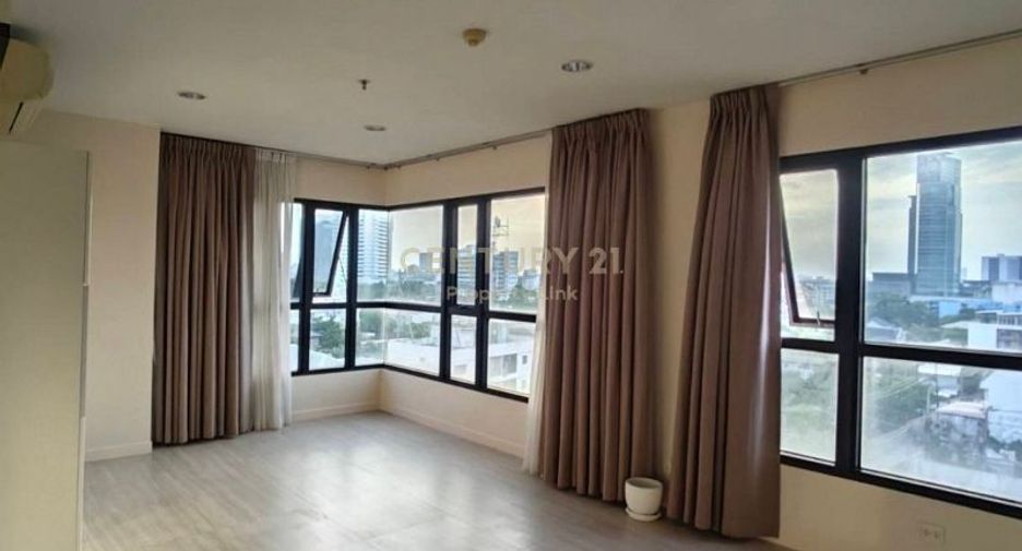 For sale 2 bedrooms condo in Phaya Thai, Bangkok