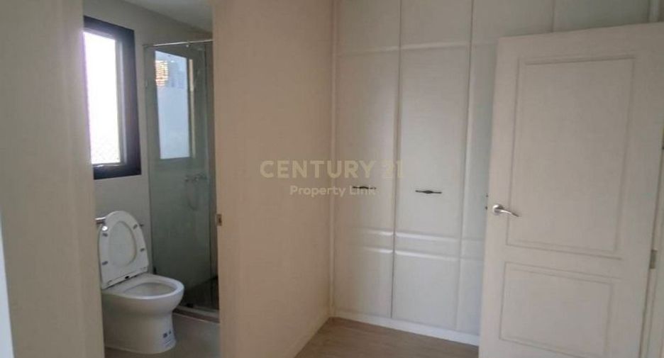 For sale 2 bedrooms condo in Phaya Thai, Bangkok