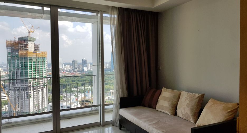 For rent and for sale 1 bed condo in Pathum Wan, Bangkok