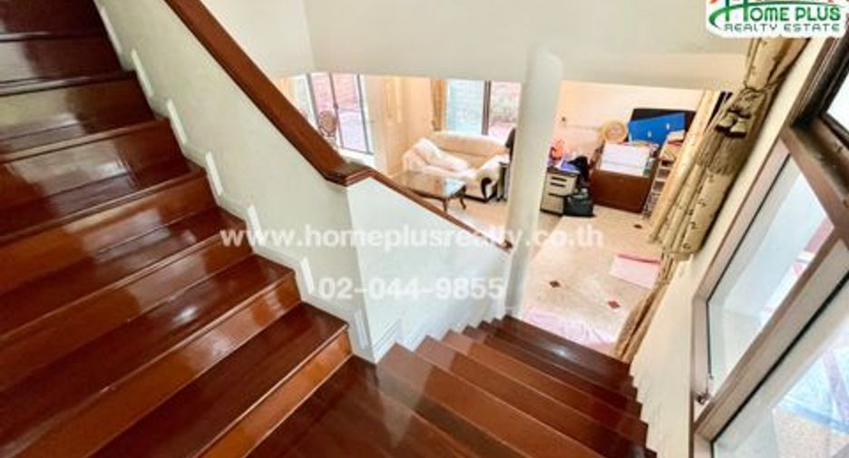 For sale 4 bedrooms house in Lat Krabang, Bangkok