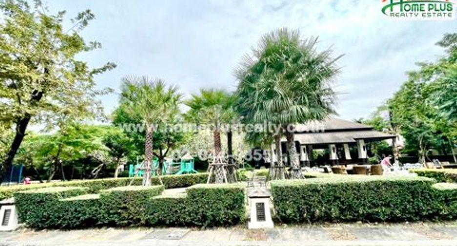 For sale 4 bedrooms house in Lat Krabang, Bangkok
