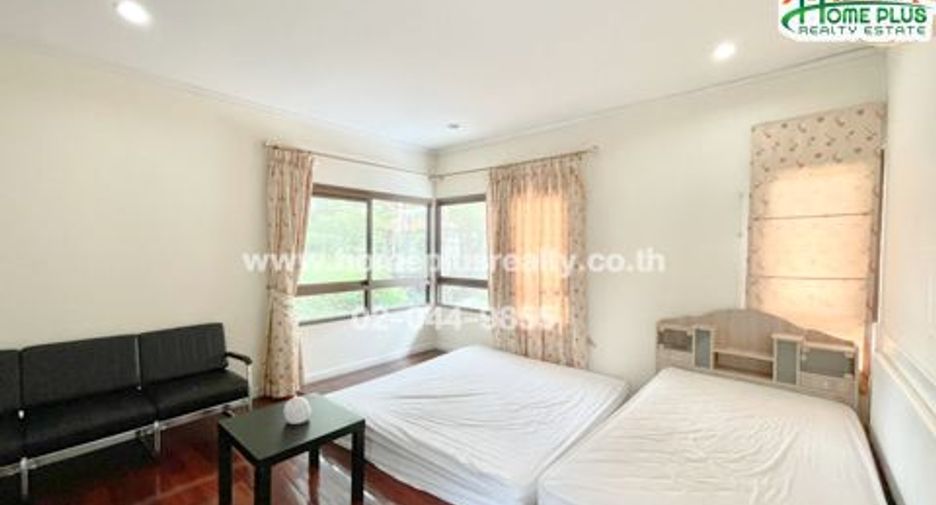 For sale 4 bedrooms house in Lat Krabang, Bangkok