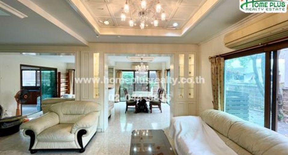 For sale 4 bedrooms house in Lat Krabang, Bangkok