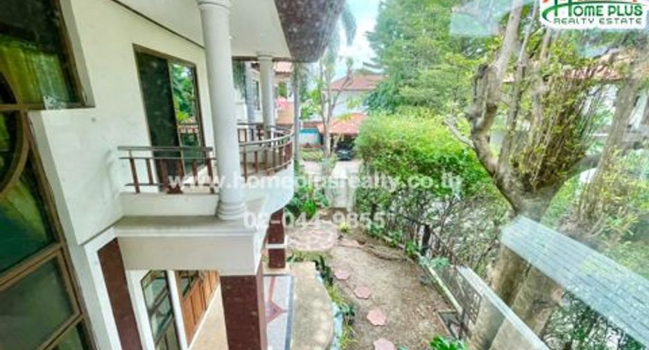 For sale 4 bedrooms house in Lat Krabang, Bangkok