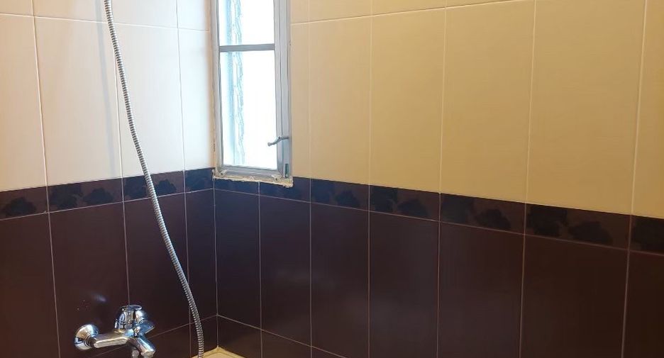 出租 3 卧室 公寓式住宅 在 Yan Nawa, 曼谷