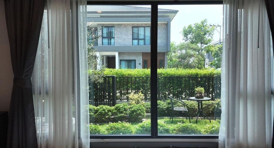 Casa en alquiler de 4 habitaciones en Bang Phli, Samut Prakan