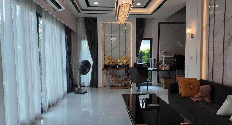 Casa en alquiler de 4 habitaciones en Bang Phli, Samut Prakan