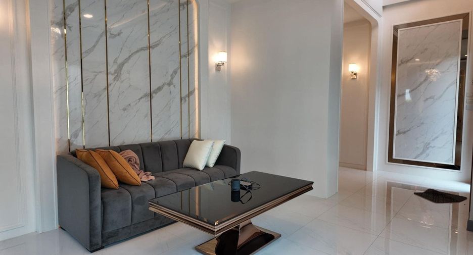 Casa en alquiler de 4 habitaciones en Bang Phli, Samut Prakan