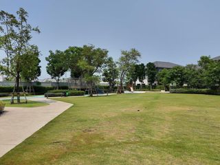出租 4 卧室 独立屋 在 Bang Phli, Samut Prakan