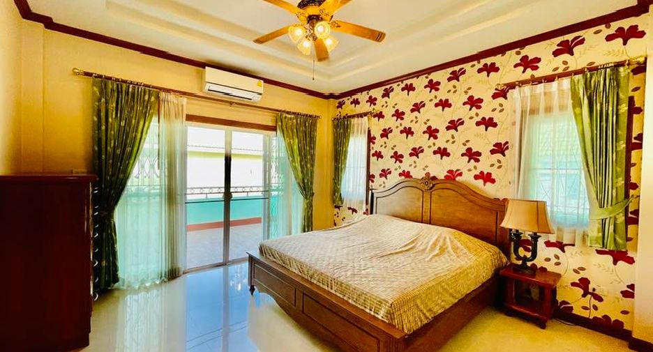 For rent 5 bedrooms villa in North Pattaya, Pattaya