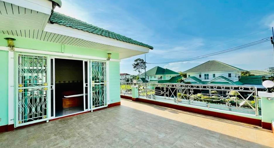 For rent 5 bedrooms villa in North Pattaya, Pattaya