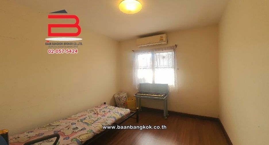 For sale 3 bedrooms townhouse in Mueang Chachoengsao, Chachoengsao