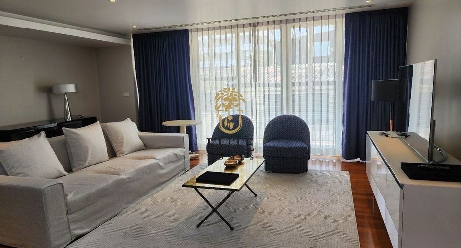 Condo en alquiler de 3 habitaciones en Watthana, Bangkok