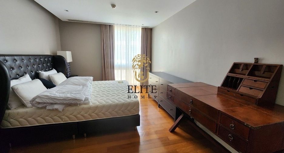 Condo en alquiler de 3 habitaciones en Watthana, Bangkok