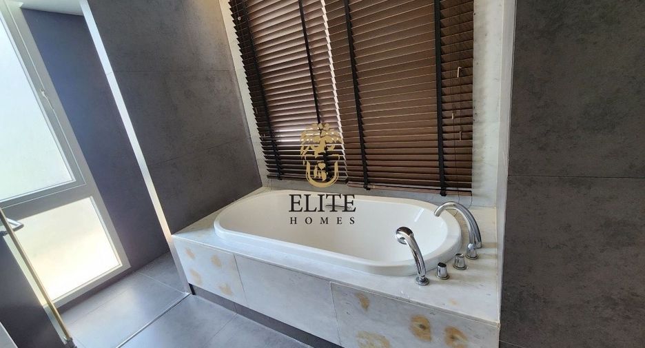 Condo en alquiler de 3 habitaciones en Watthana, Bangkok