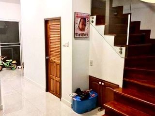 出售 4 卧室 独立屋 在 Phra Khanong, 曼谷