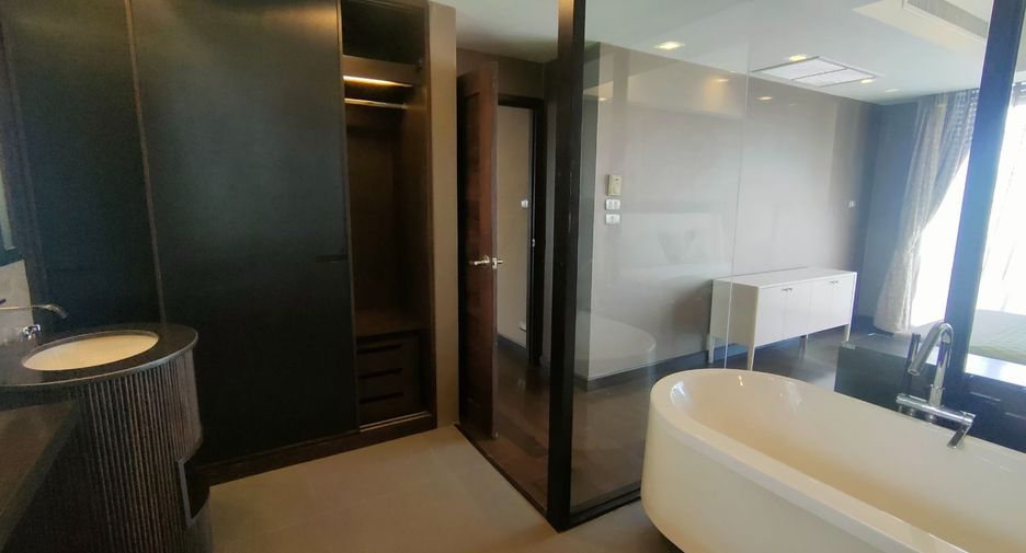 For rent 3 bedrooms condo in Mae Rim, Chiang Mai