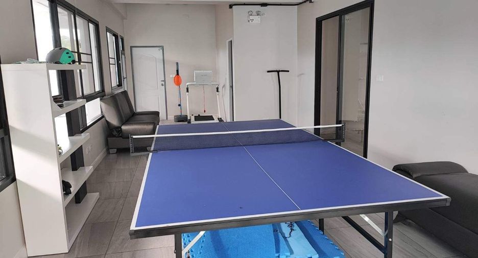 Villa en alquiler y en venta de 5 habitaciones en Kathu, Phuket