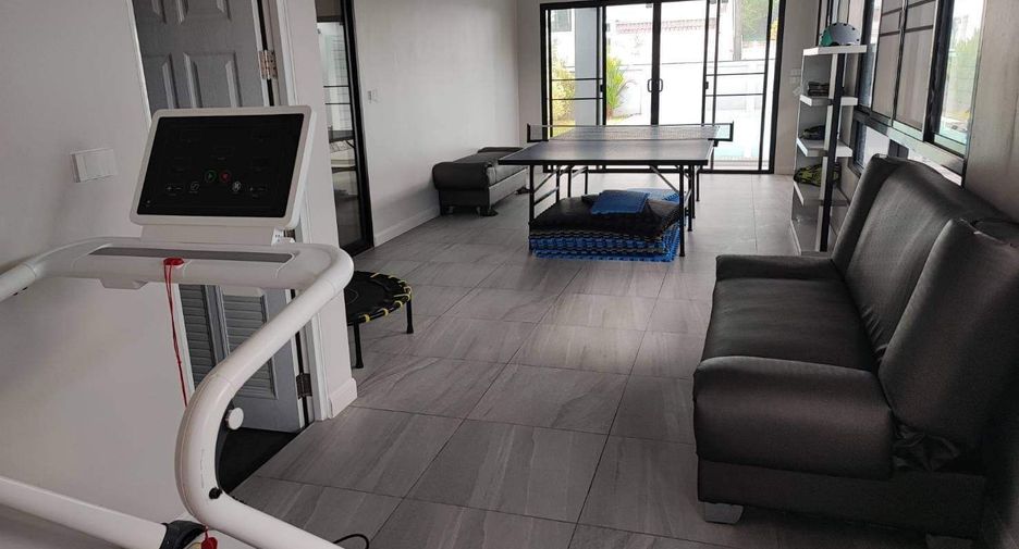 Villa en alquiler y en venta de 5 habitaciones en Kathu, Phuket
