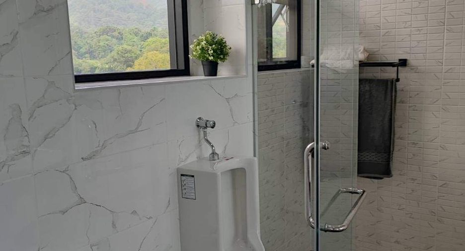 Villa en alquiler y en venta de 5 habitaciones en Kathu, Phuket