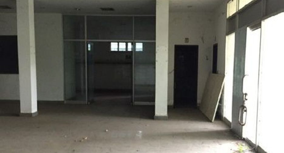 For sale retail Space in Mueang Uttaradit, Uttaradit