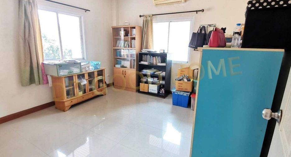 For sale 3 bedrooms house in Sam Phran, Nakhon Pathom