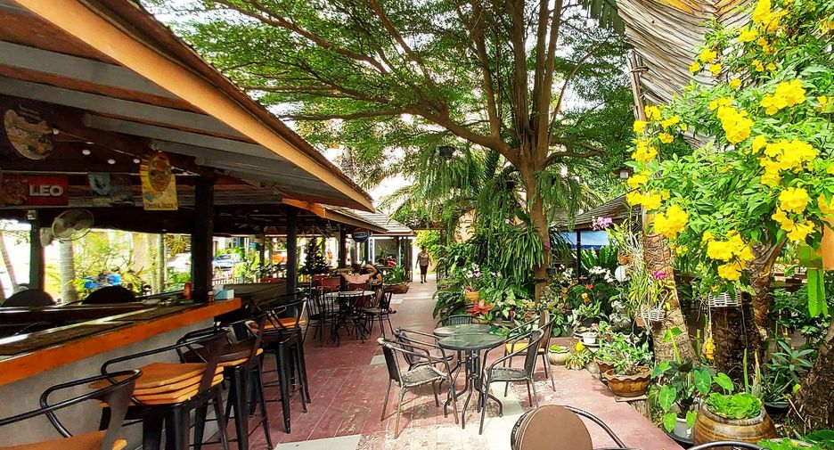 For sale 13 Beds retail Space in Mueang Rayong, Rayong
