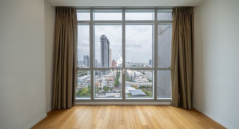 À vendre 2 chambres condo à Sathon, Bangkok