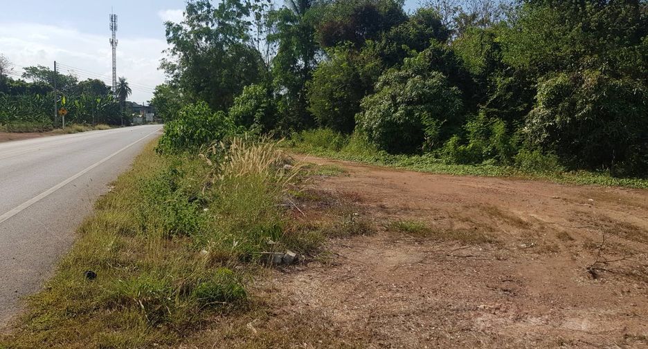 出售 土地 在 Mueang Uttaradit, Uttaradit