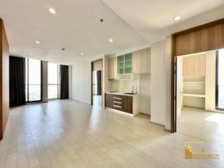 For rent 2 bedrooms condo in Pathum Wan, Bangkok
