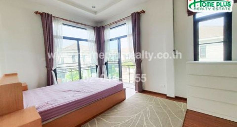 For sale 3 bedrooms townhouse in Mueang Samut Prakan, Samut Prakan